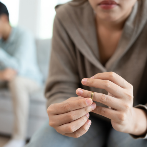 Boşanmada Maddi ve Manevi Tazminat: Şartları ve Hesaplanması